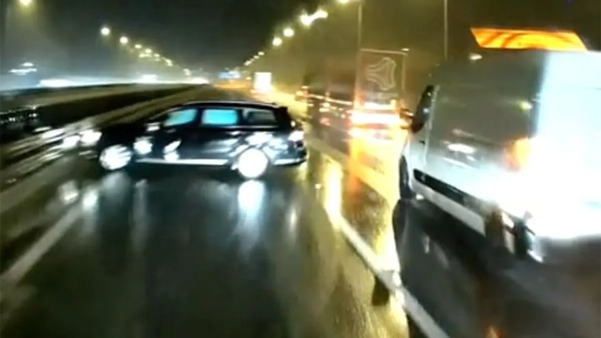 Azt hihették, túl vannak a nehezén, de a kamerás autó sem tudott megállni az M0-son - videó