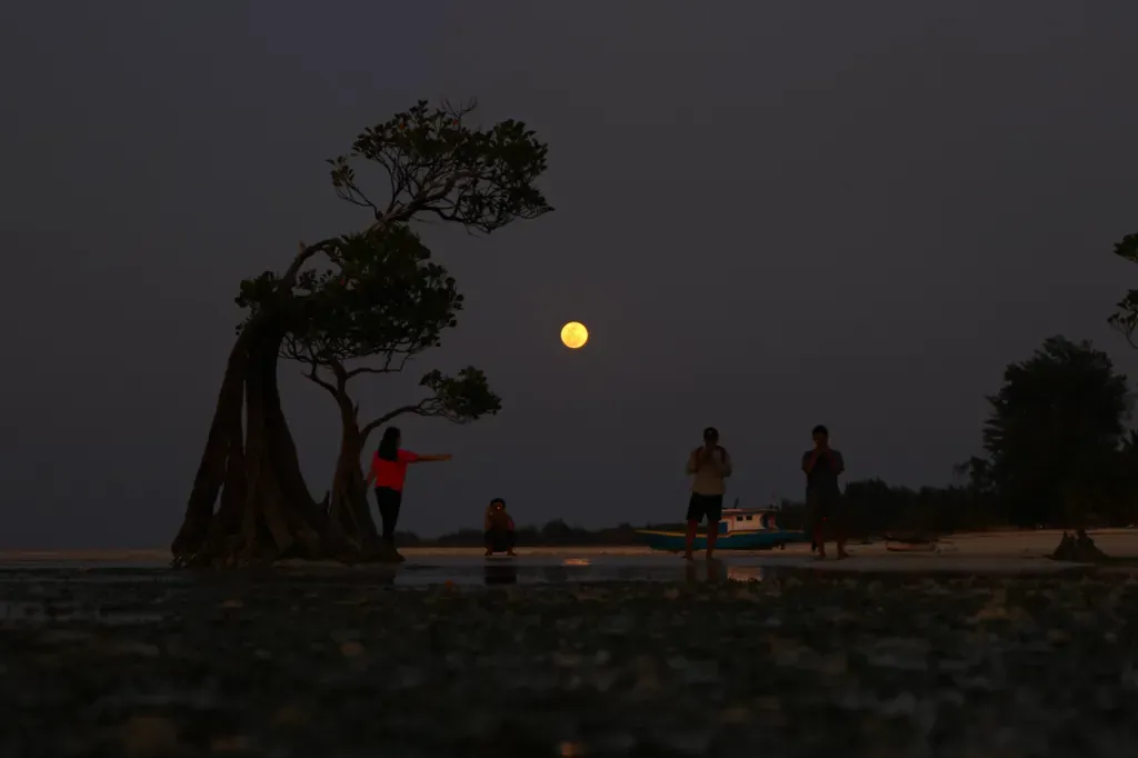 Walakiri Beach