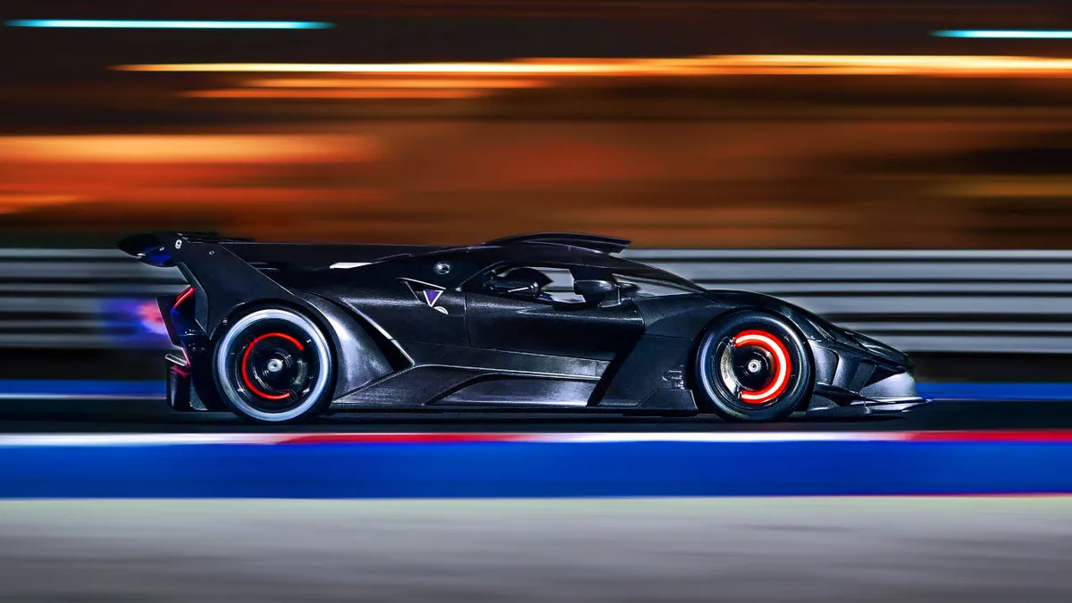 A Bugatti kitart a belső égésű motor mellett, ha kell, benzinkutat is ad hozzá