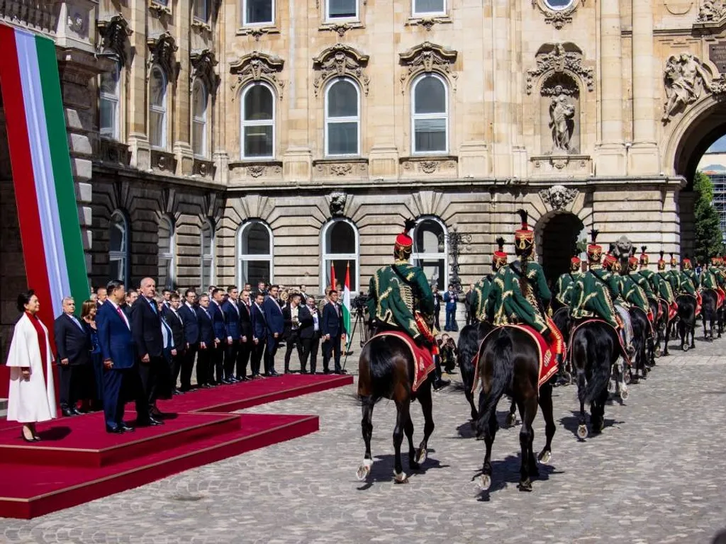 Hszi Csin-ping kínai államfő fogadása, HsziCsinping, Budai Vár, Oroszlános Udvar, katonai ceremónia, katonaiceremónia, katonai tiszteletadás, katonaitiszteletadás, Dr. Sulyok Tamás, DrSulyokTamás, Orbán Viktor, OrbánViktor, 2024.05.09.