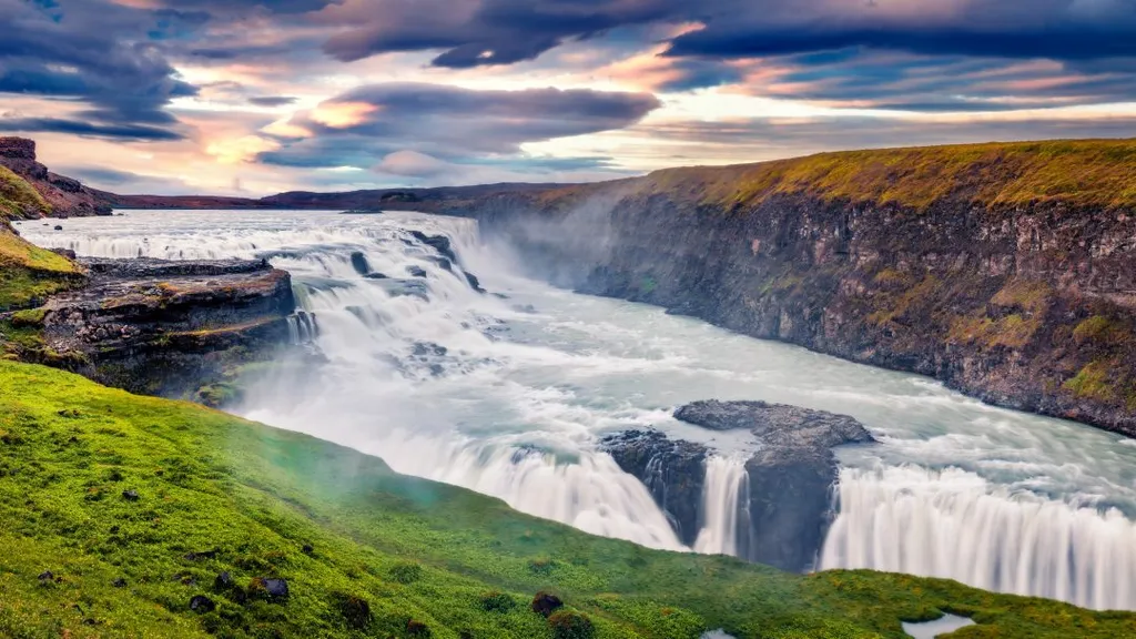 Gullfoss, vízesés, Izland,
