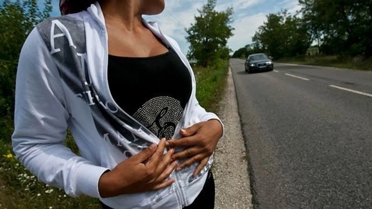 Több mint négymillió forintjába került a mátételki férfinak a szex a helyi prostituálttal
