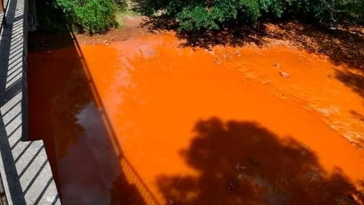 Narancssárgára színeződött a Sajó