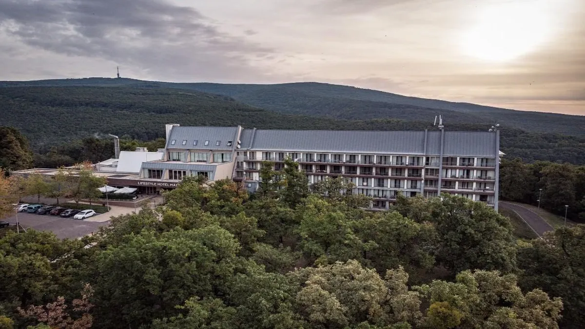 LifeStyle Hotel Mátra: sztárséffel és részletfizetési lehetőséggel várja a magyar családokat hazánk régi-új szállodája