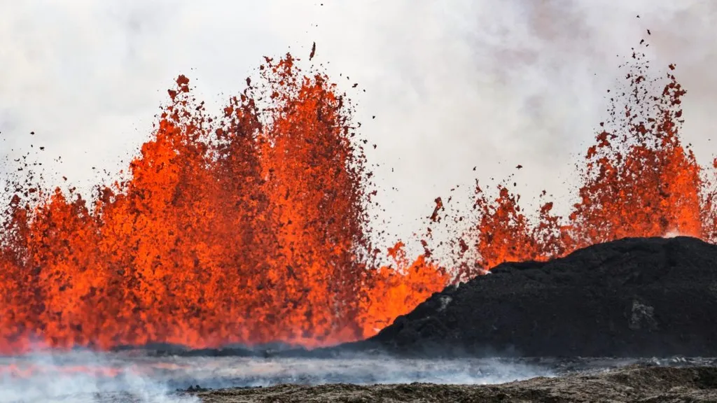 Vulkánkitörés, Izlandon, Grindavík, vulkán, Reykjanes, félsziget, tűzhányó, 2024.05.30.,