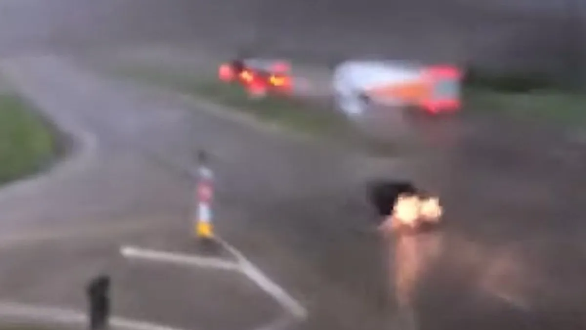 Tornádó borított fel egy kamiont Nevadában - videó
