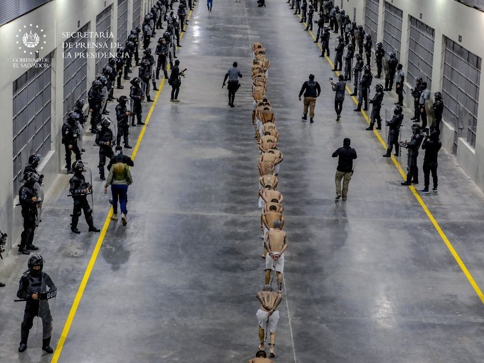 Terrorism Confinement Center, CECOT, szigorúan őrzött börtön, El Salvador, San Vicente állambeli Tecoluca város