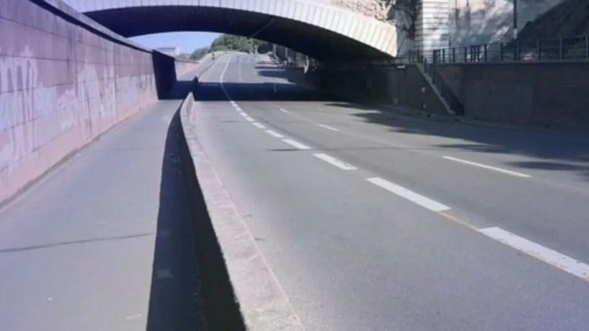 Bőröndbe gyömöszölt emberi maradványokat találtak Párizsban egy híd alatt