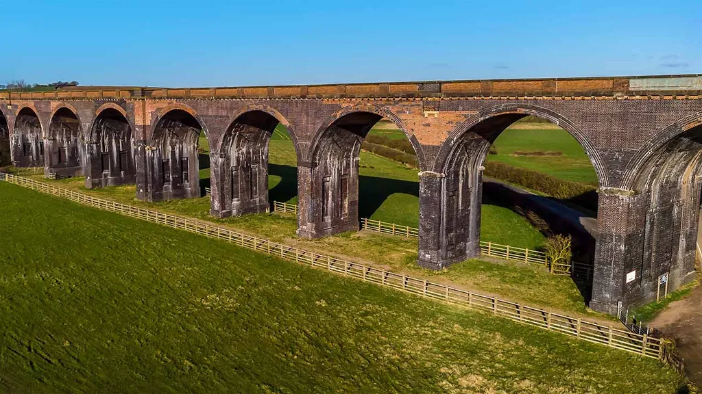 Welland, viadukt, Anglia