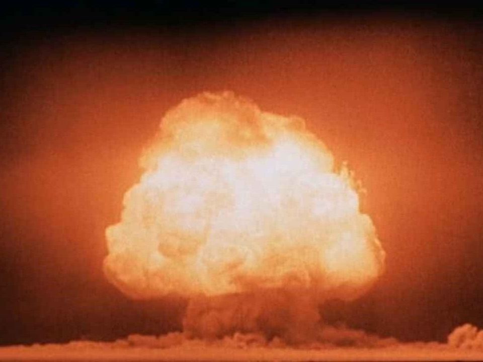 atomháború, nukleáris arzenál, nukleáris csapás