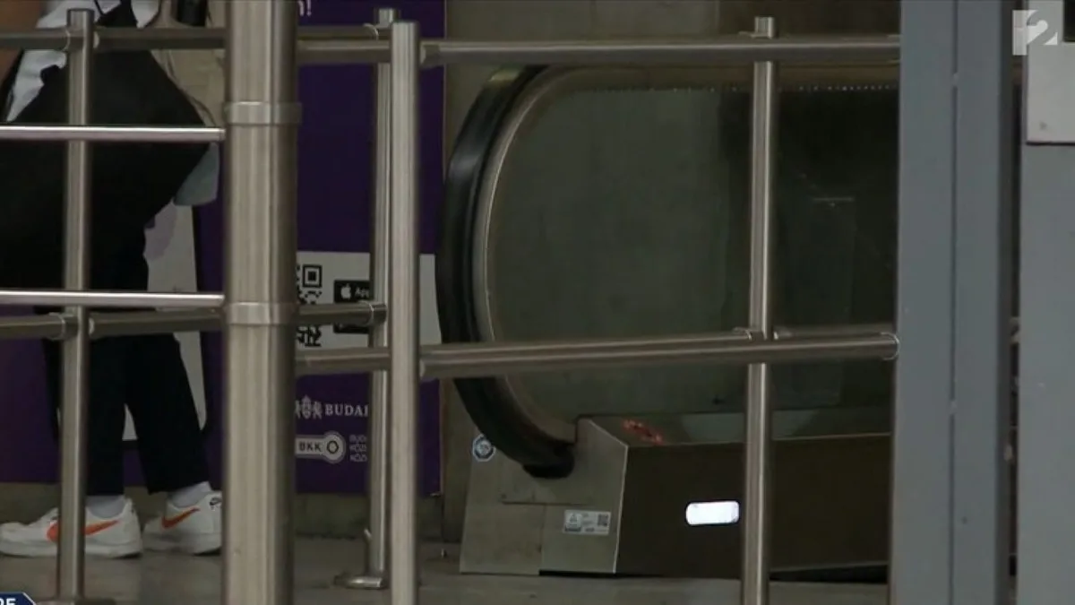 Halálos baleset történt a 4-es metrónál, berántotta egy férfi ruháit a mozgólépcső
