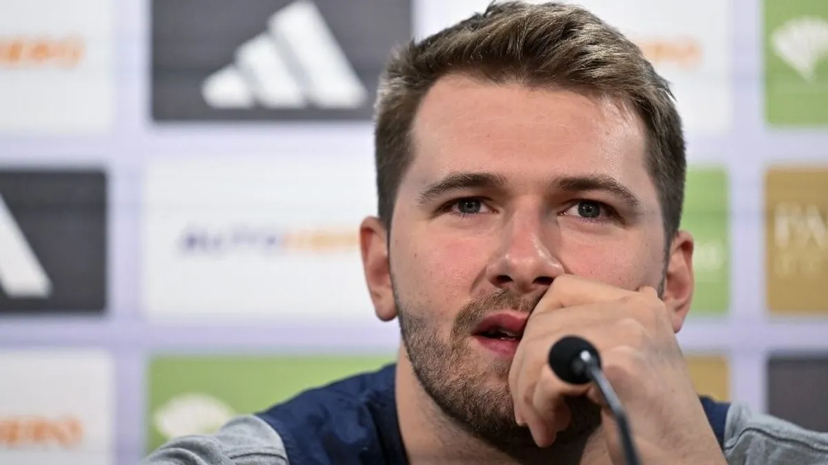 Szexhangok terelték el a sztársportoló figyelmét - videó