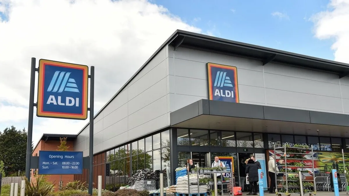 Felháborodtak az Aldi lépése miatt a vásárlók
