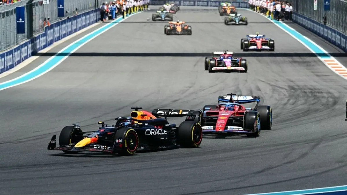 Lehullt a lepel: az F1 hivatalosan bejelentette, hol lesznek sprintfutamok 2025-ben