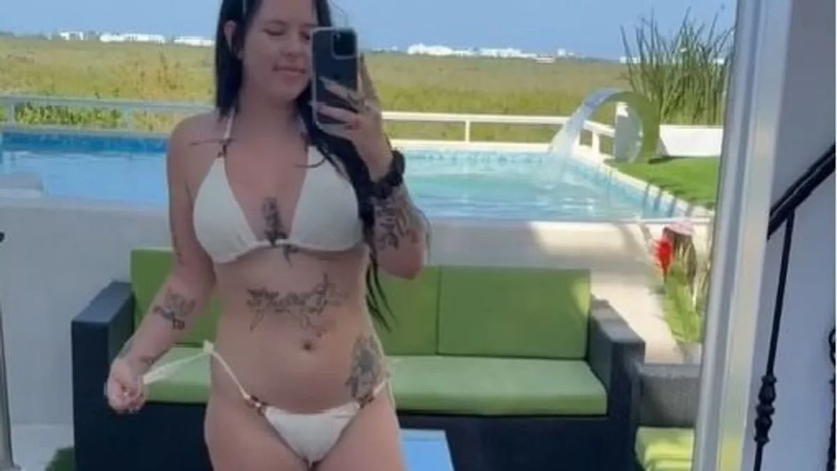 Az almamellű pornómodell egy farmra költözött, hogy ott szexizzen tovább - videó