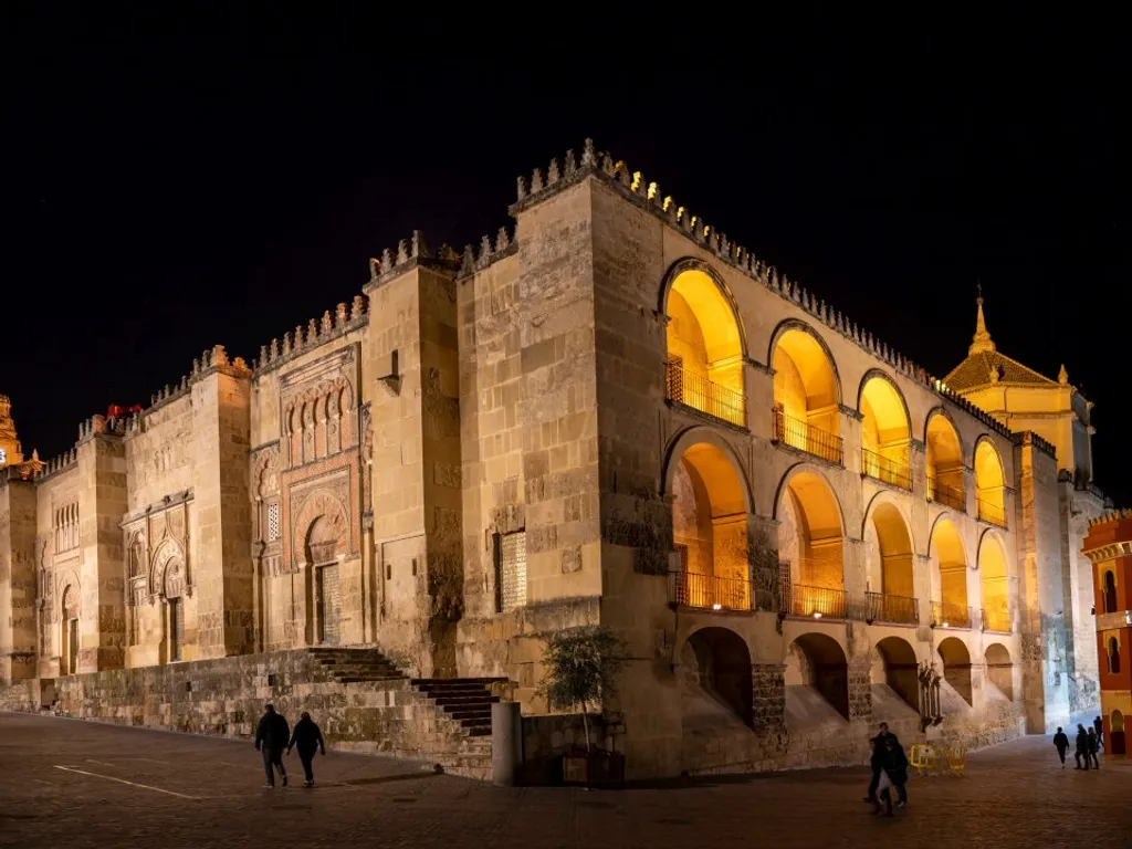 cordobai mecset, katedrális, legjelentősebb műemlék, nyugati muszlim világ, épület