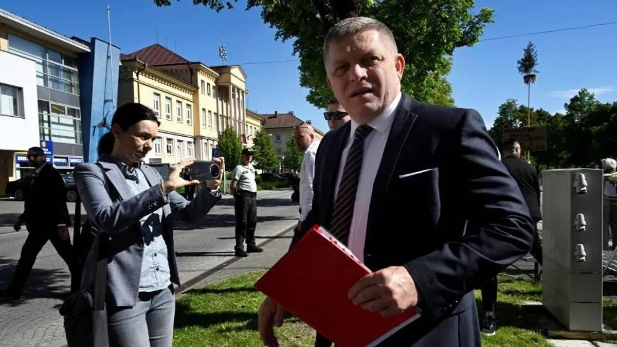 A Fico-kabinet miniszterei elítélték a kormányfő elleni támadást