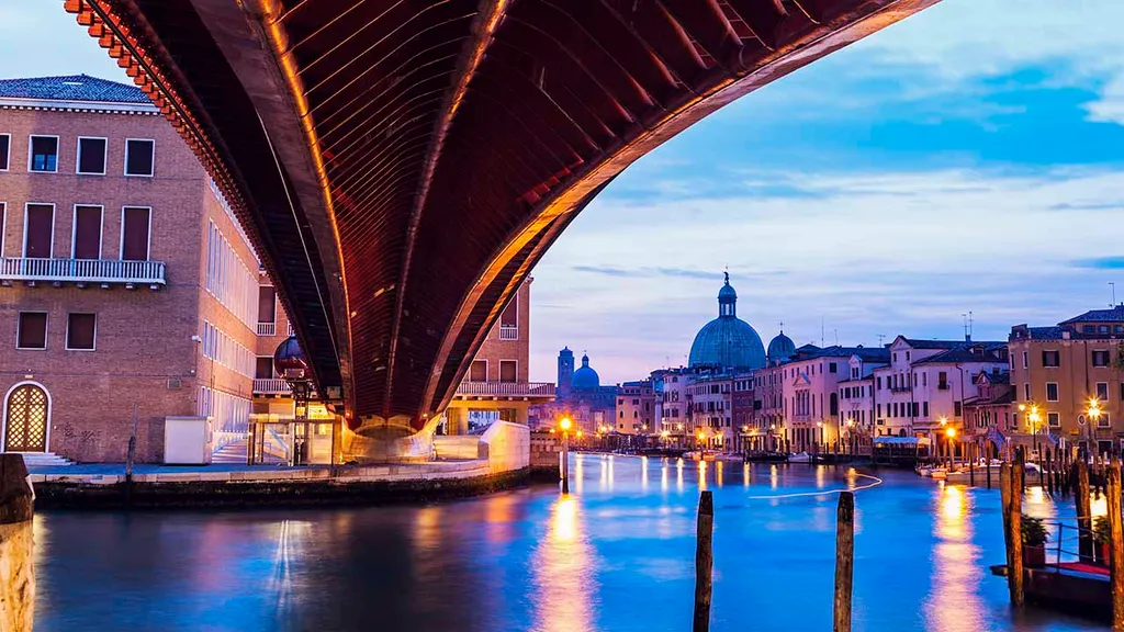 Ponte della Costituzione, gyalogoshíd, Velence, híd, turizmus, látványosság, 