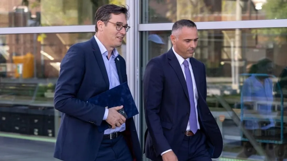 Gazdagodó baloldali oligarchákat és sötét üzletek hozott a Trippon-matek Újpesten