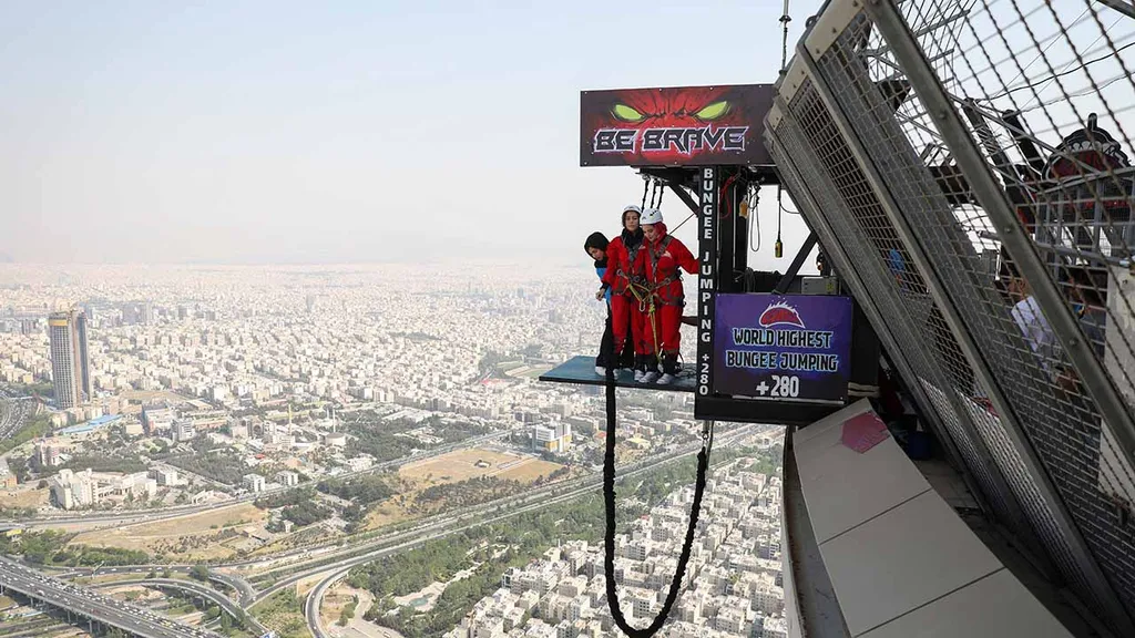 bungee, jumping, teherán, irán, Milad-torony