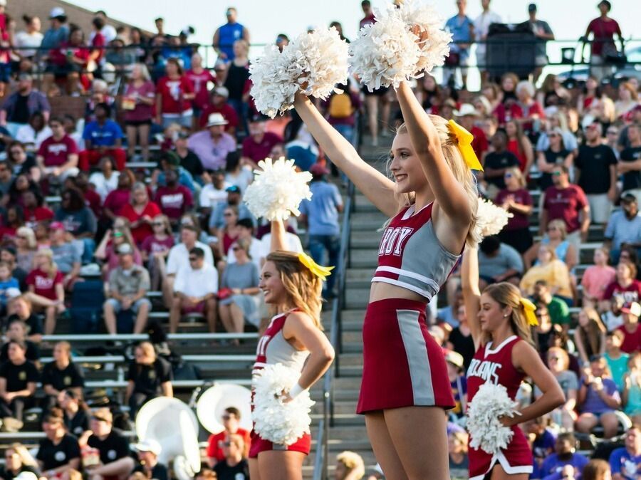 pomponlány, cheerleader