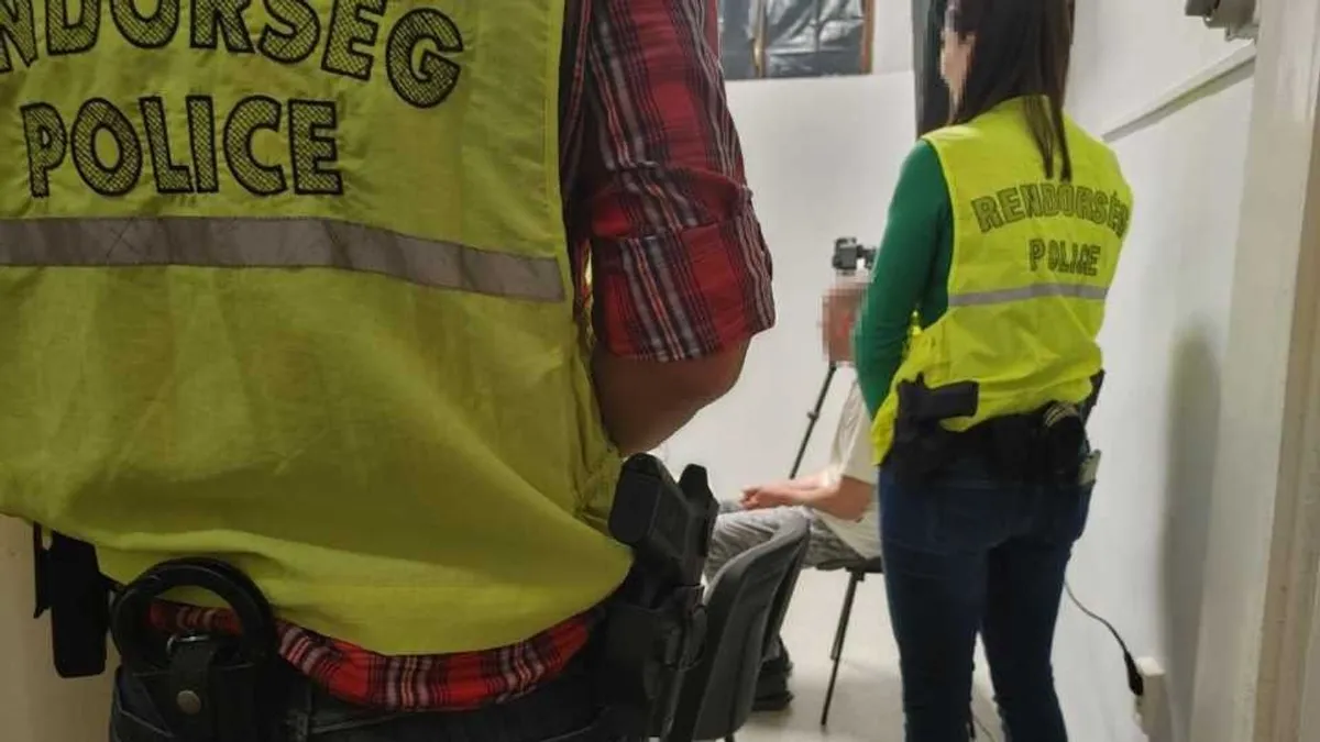 Ezért úszhatja meg a börtönt az apját halálra késelő fiatal