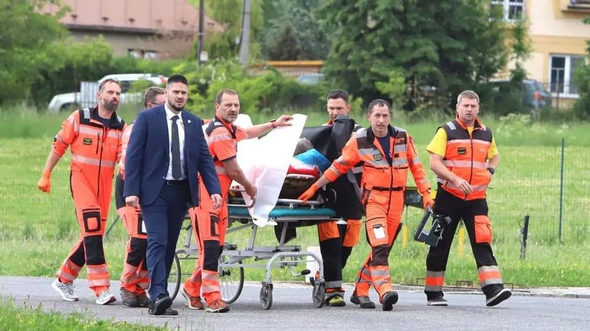A volt köztársasági elnök is megszólalt a Robert Fico elleni merényletről