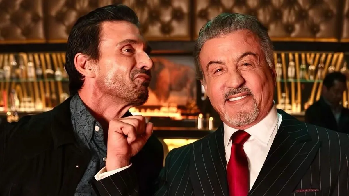 Maffiózóként vásárolgatott egy élelmiszerboltban Sylvester Stallone - videó