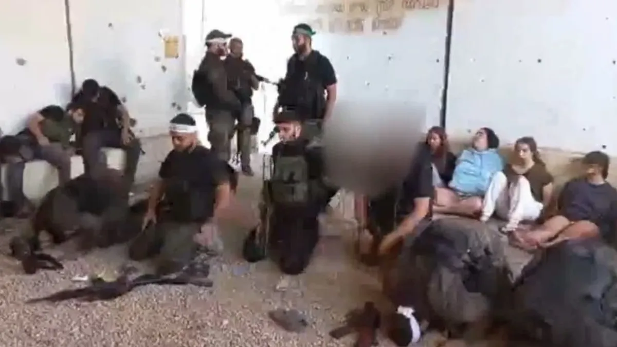 Így rabolják el az izraeli katonanőket a Hamász terroristái – brutális videó – ORIGO
