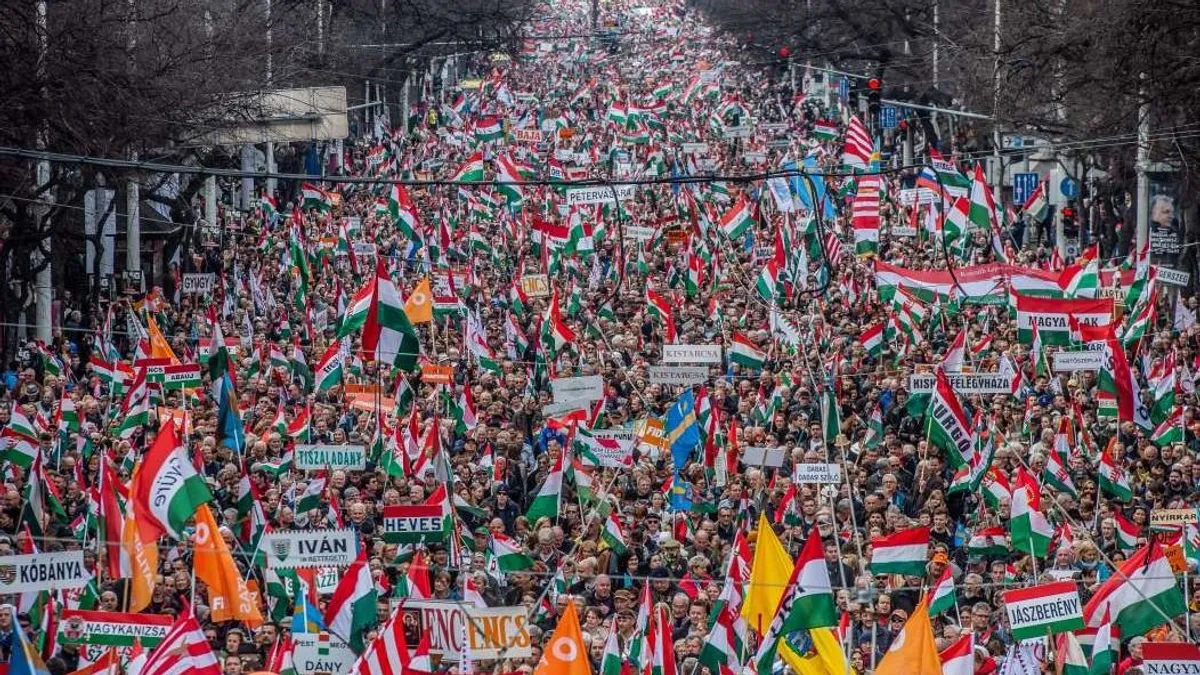 Itt vannak a pontos részletek a Békemenetről!
