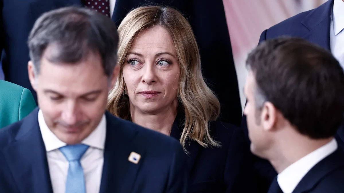 Giorgia Meloni: Nem csak Magyarország áll ellen a migránsok szétosztásának