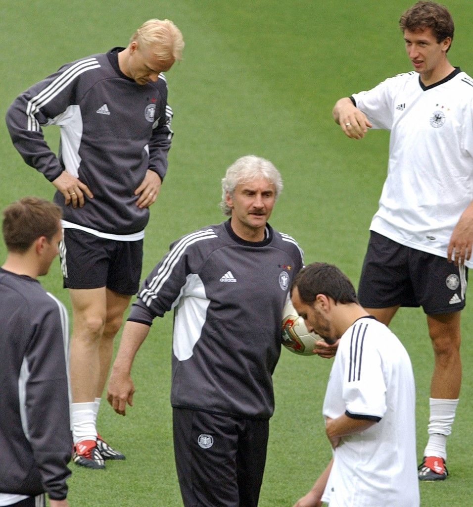 WC2002-GER-TRAINING-VOLLER-PLAYERS
