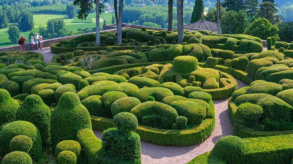 Marqueyssac-kert, Marqueyssac, Marqueyssac kastély-kert, kert, Chateau de Marqueyssac kúria park, látványosság, Dél-Franciaország, Franciaország, bokor, bukszus, növény, formatervezés, 