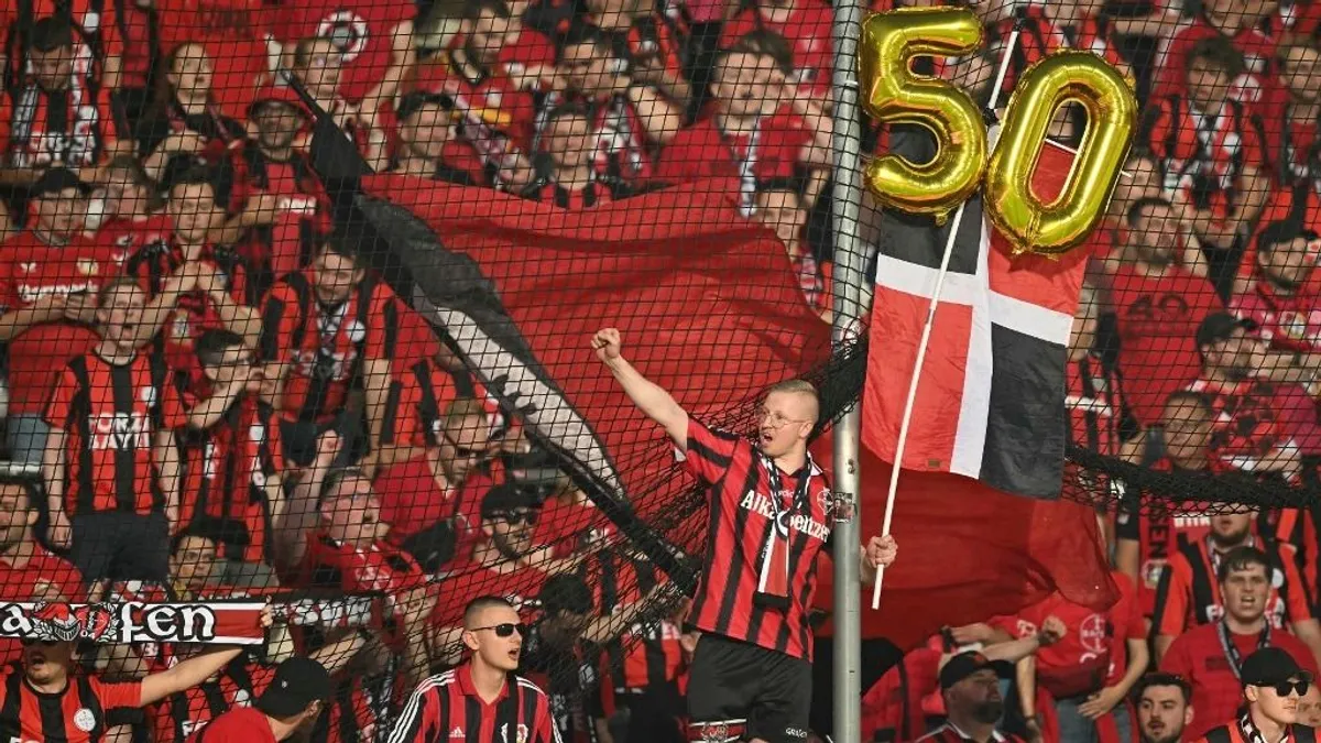 Egy lépésre van a Leverkusen a veretlen bajnoki címtől