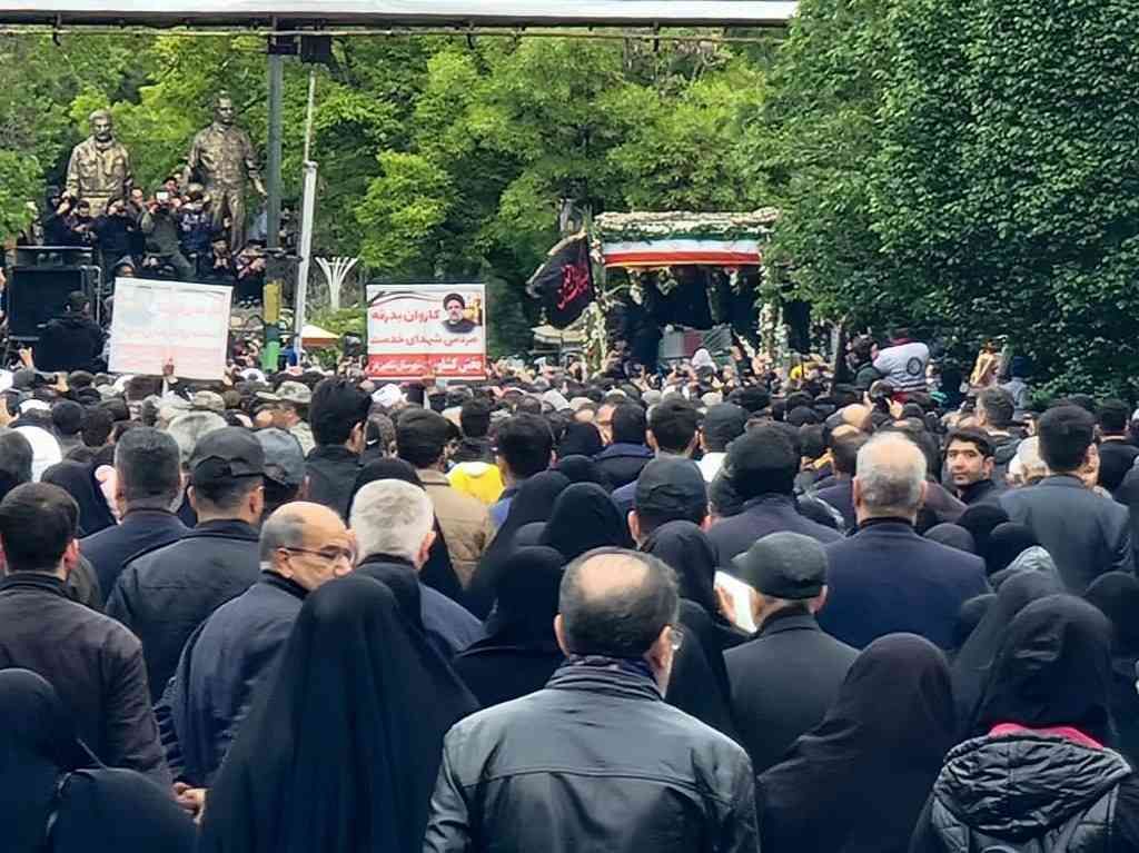 Irán,elnök,vezető,tisztségviselők,halál,ünnepség