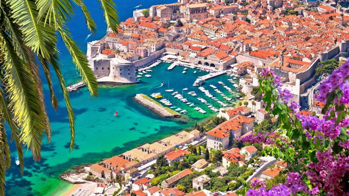 Ezt a gyönyörű, napsütötte horvát várost erősen ajánlott elkerülni idén a turisták szerint