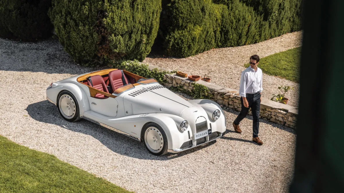 Fakeretbe foglalta a Morgan Midsummer utasait a Pininfarina