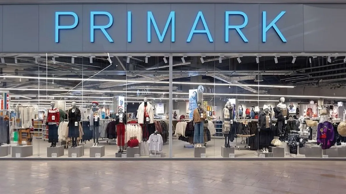 Chaos, disorder, low quality – the first annoying noises appeared after the opening of Primark