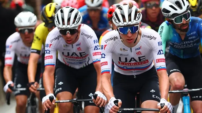 Pogacar és Valter is elesett a Giro második szakaszán