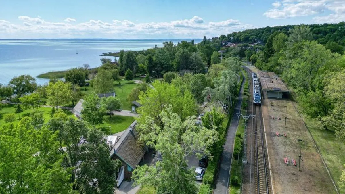 Csak helyjeggyel lehet utazni a balatoni InterCityken és expresszvonatokon