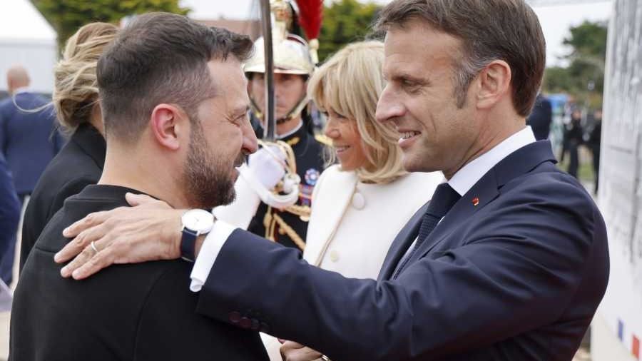 MACRON, Emmanuel; ZELENSZKIJ, Volodimir