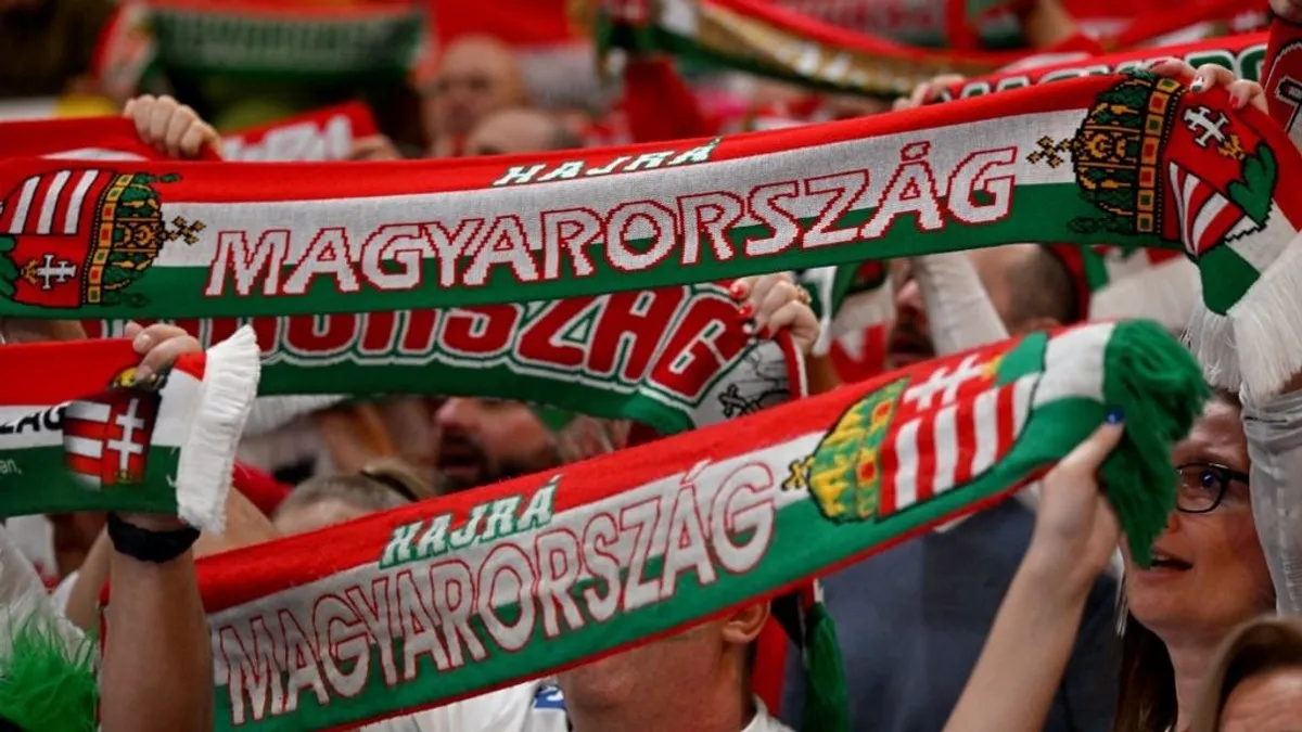 Megérkeztek a magyar szurkolók Stuttgartba, kitört az őrület - videók