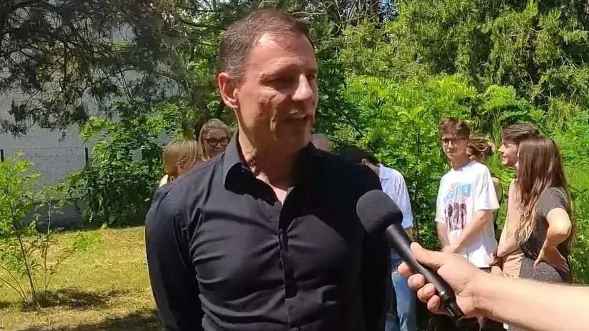 Tuzson Bence: A béke irányába kell fordítani Európa szekerét - videó