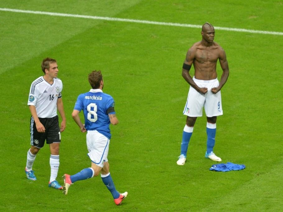 Mario Balotelli, foci-Eb 2012, olasz fociválogatott