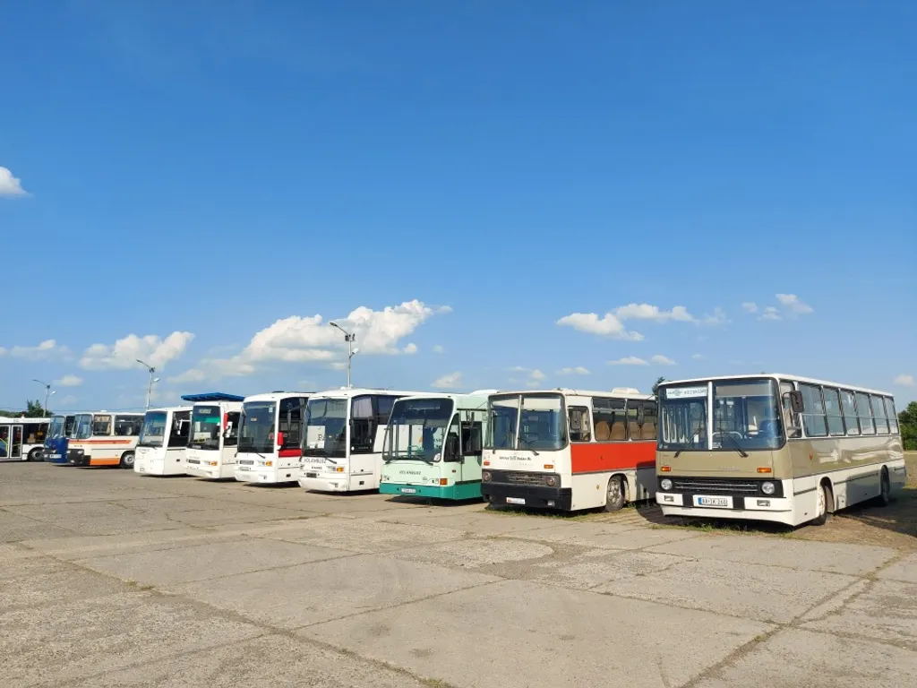 Képeken a Volánbusz-retrónap Hatvanban, Volánbuszretrónap Hatvan, 2024.06.08.