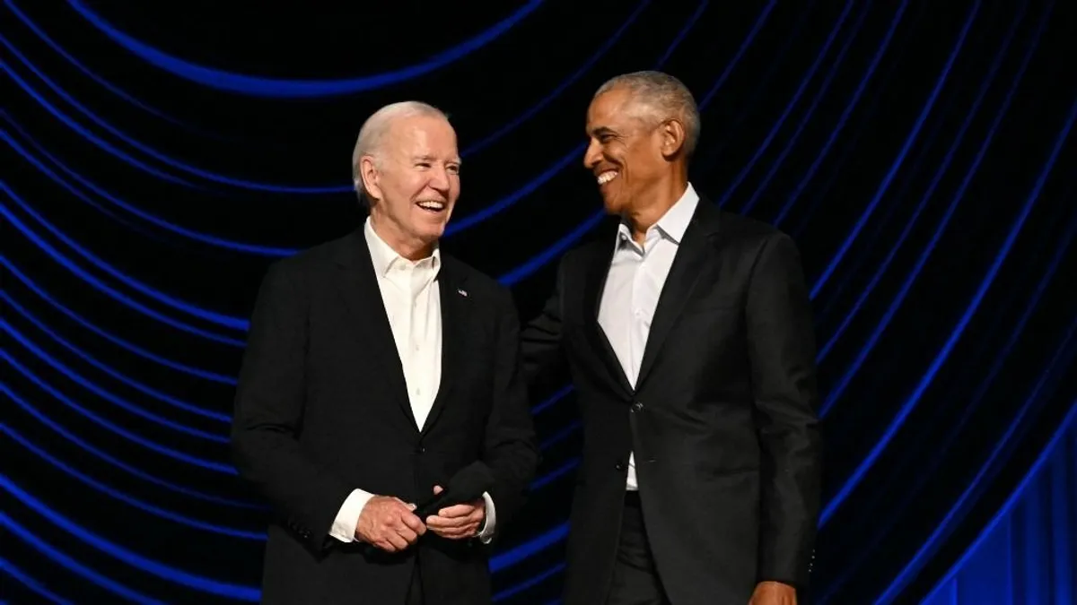 Joe Biden ismét leblokkolt, ezúttal Obama mentette meg