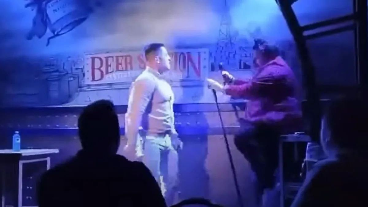 Leütötték a három hónapos csecsemőre pedofil megjegyzést tevő baloldali „humoristát” - videó