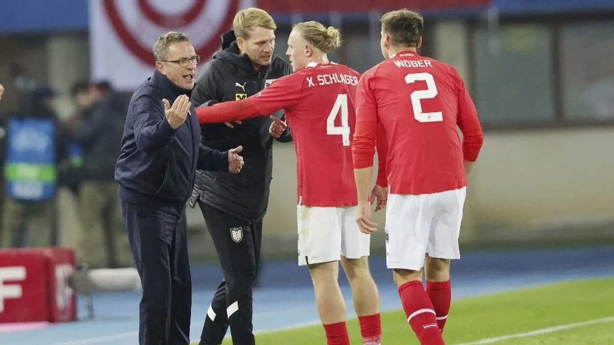 Furcsa ajándékkal lepték meg az Eb-re készülő osztrák válogatott tagjait