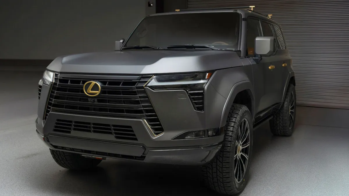 Pizzasütő kemencét hordoz a hátuljában a Lexus GX Monogram