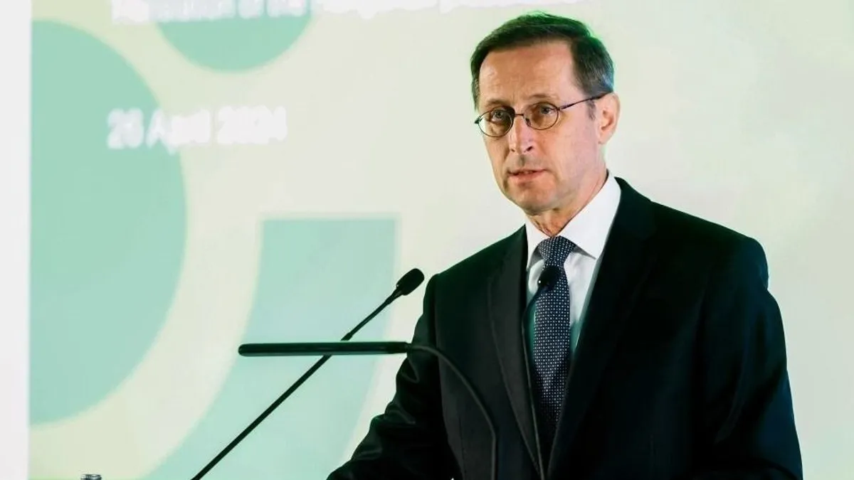Varga Mihály: 2025-től magasabb növekedési pályára állhat a gazdaság